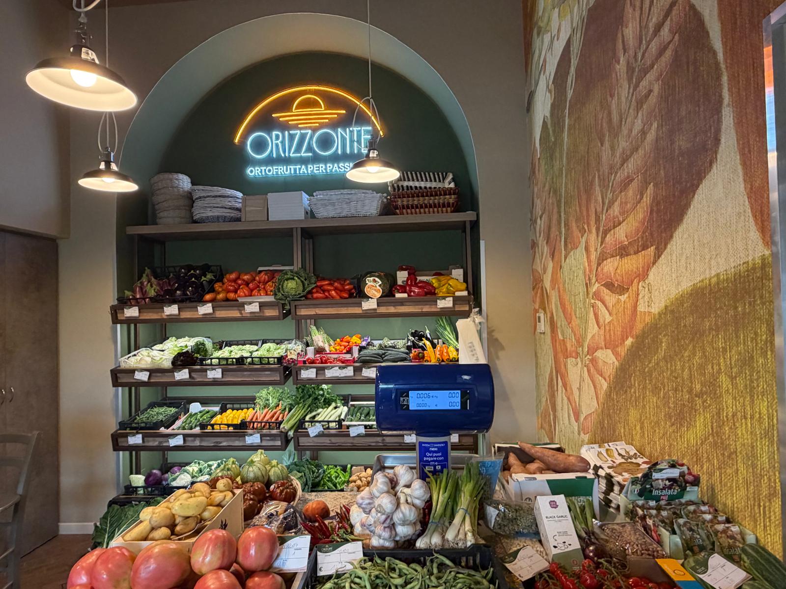 Interno del negozio Orizzonte a Brescia